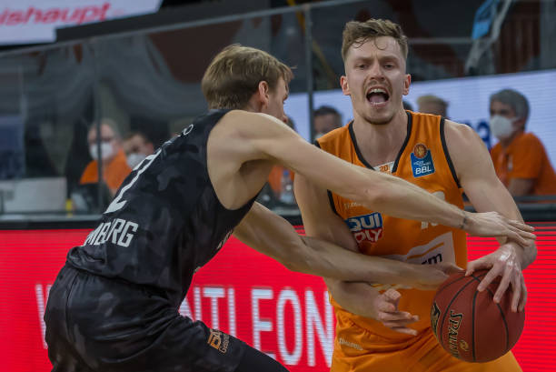 更是由于这 更是由于这